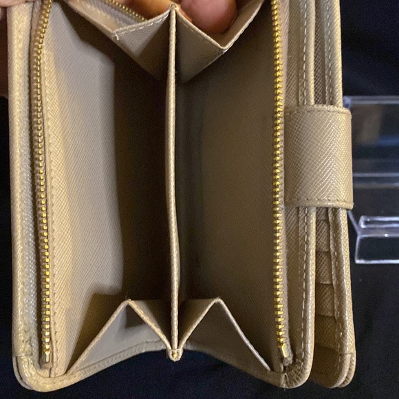 Prada Saffiano Compact Wallet W/Box and Authenticity Card - Picture 11 of 12